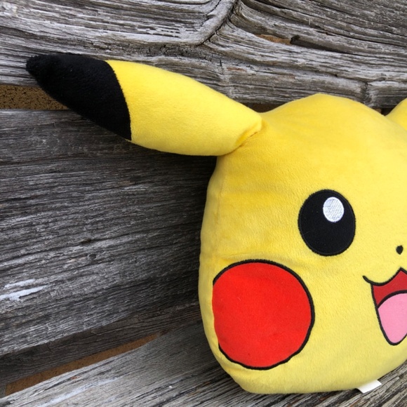 Pokémon Pikachu shape cuddle pillow 2017 stuffed toy plush 13” plushie - Picture 8 of 9